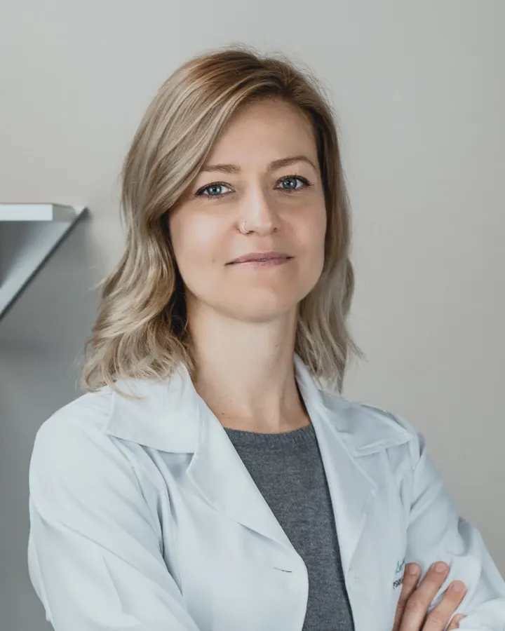 Larissa Rüncos, médica veterinária especialista em comportamento animal, professora do curso Comportamento Canino